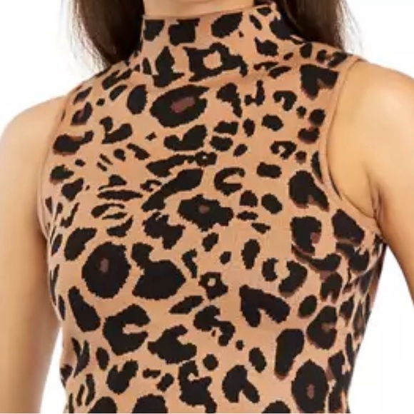 Carmen Marc Valvo Sweaters - CARMEN MARC VALVO, Leopard Printed Sweater, Large